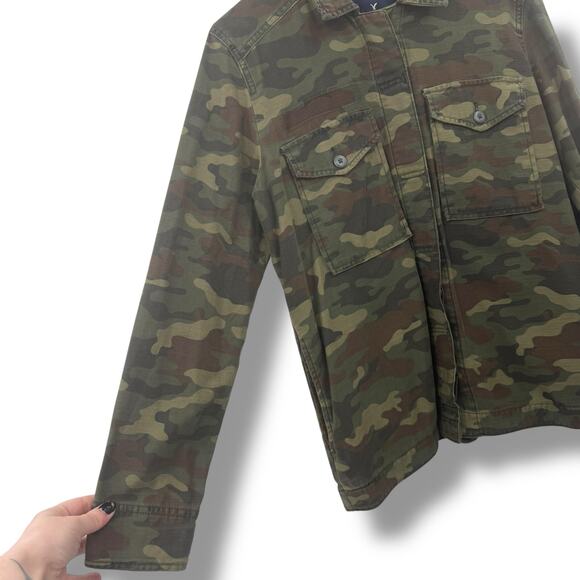 American Eagle Camo Denim Jacket Size Medium Embroidered Heart Camoflauge Coat - Picture 5 of 10
